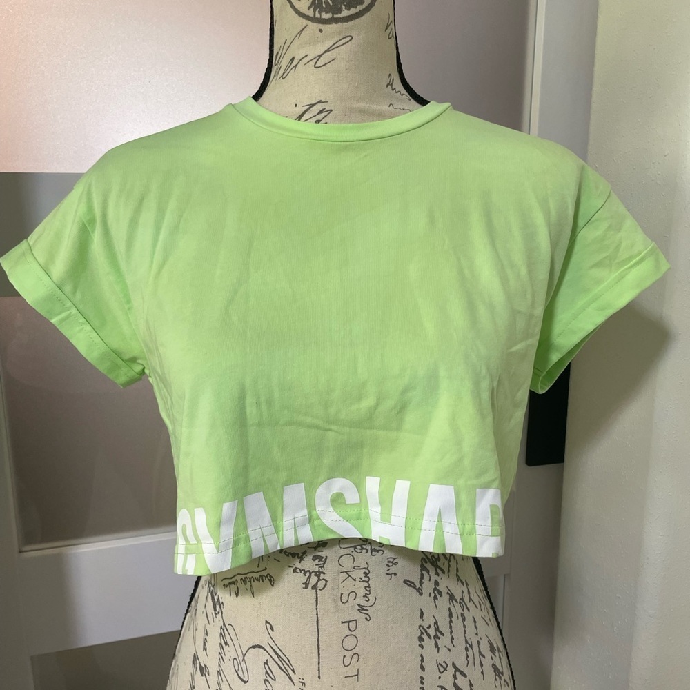 Gymshark Green Short Sleeve Crop T-Shirt NWOT